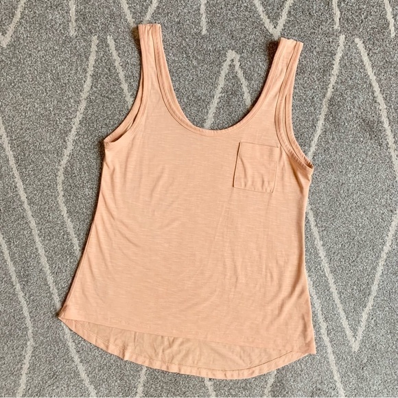 MOD on Trend Peach Soft HiLo Tank Top - Picture 1 of 3